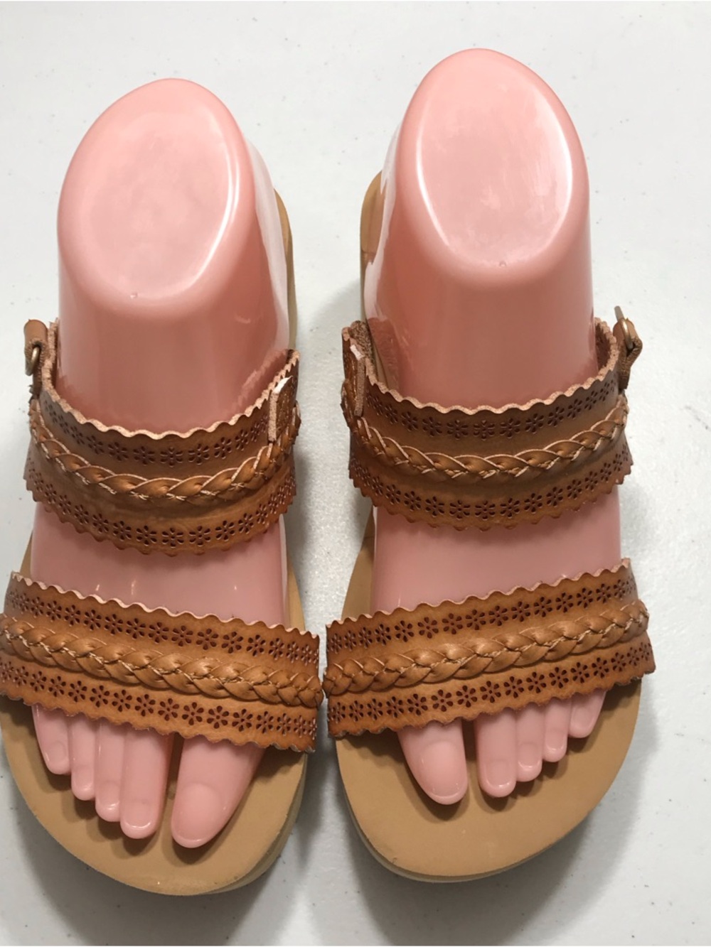 Braided & Laser-Cut Tan Women's Strappy Sandals Size 7 SB-